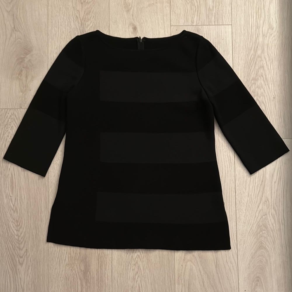 St. John Black Boxy Blouse with Crew Neck and 3/4 Sleeves